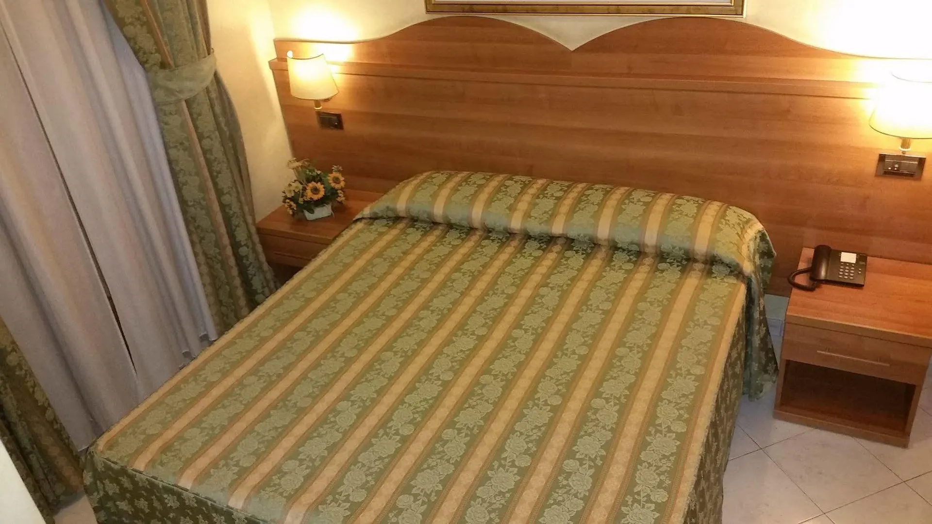 **  Hotel Teti Rome Italy