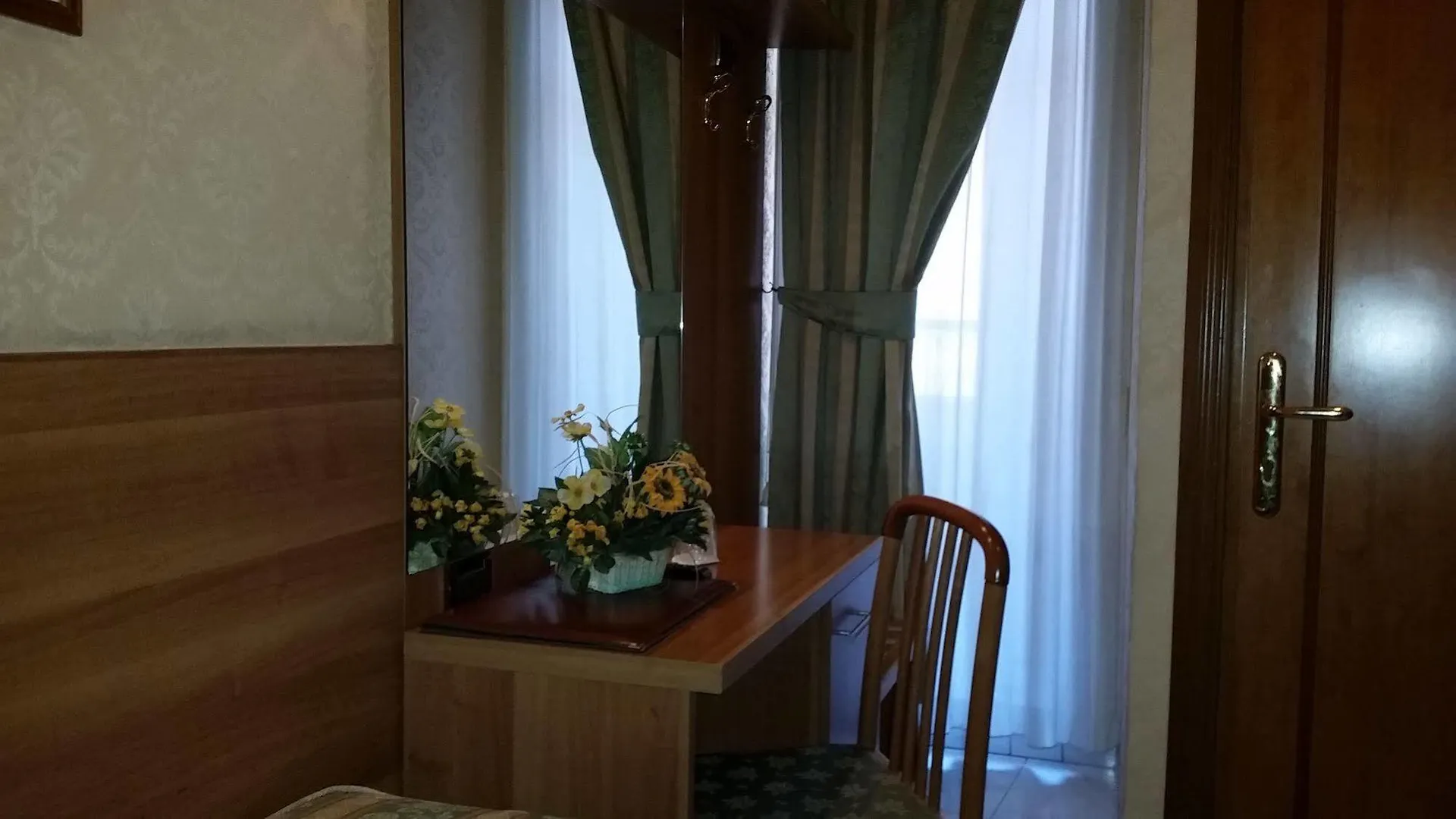 Hotel Teti Rome 2*,